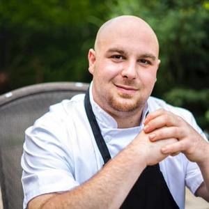 Meet your Posher, Adriano